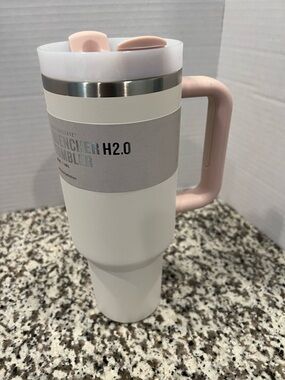 Stanley Light Pink Stainless Travel Tumbler with Pink Handle New 40 Oz